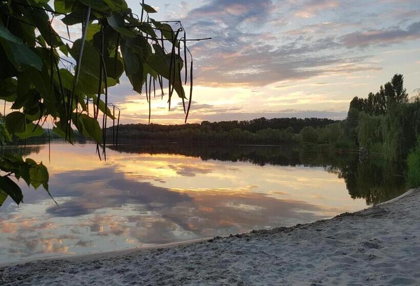 هاستل Vesyolaya Rochsha