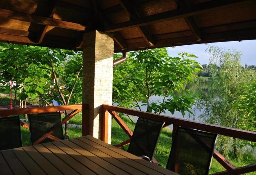 هاستل Vesyolaya Rochsha