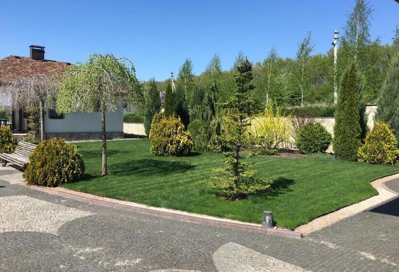 هاستل Vesyolaya Rochsha