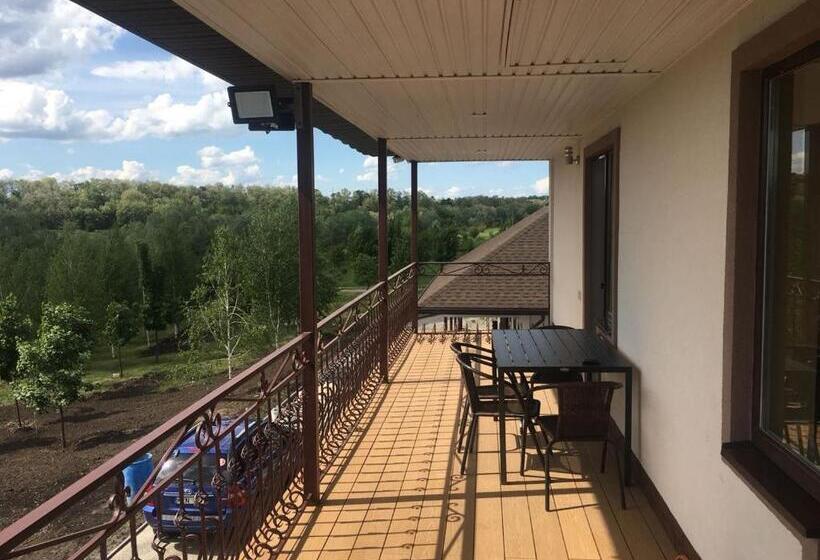 هاستل Vesyolaya Rochsha