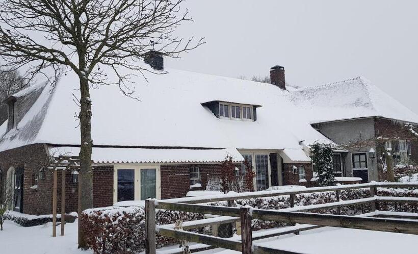 B&b Farmhouse De Loksheuvel