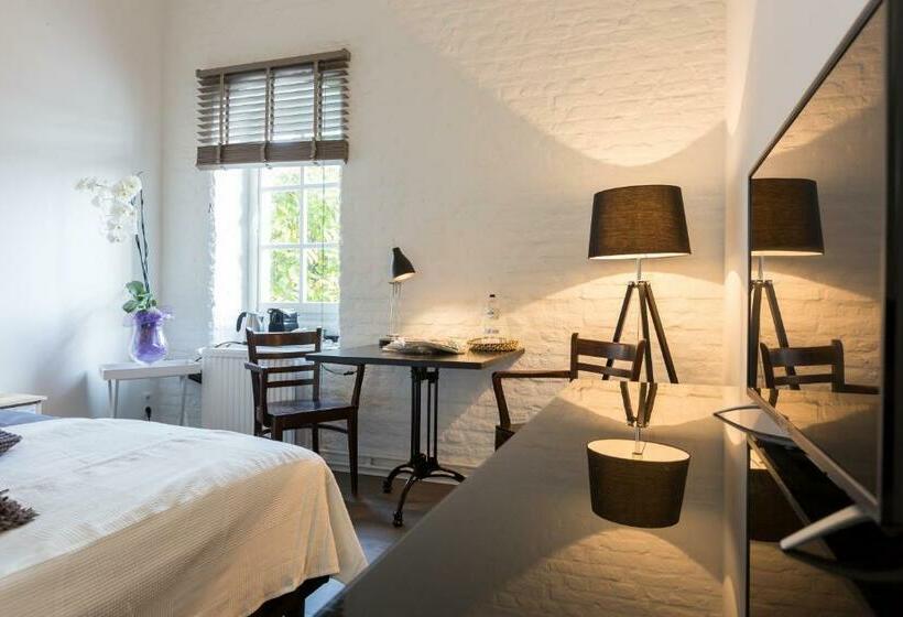 B&b   Eetcafe   Riekelt