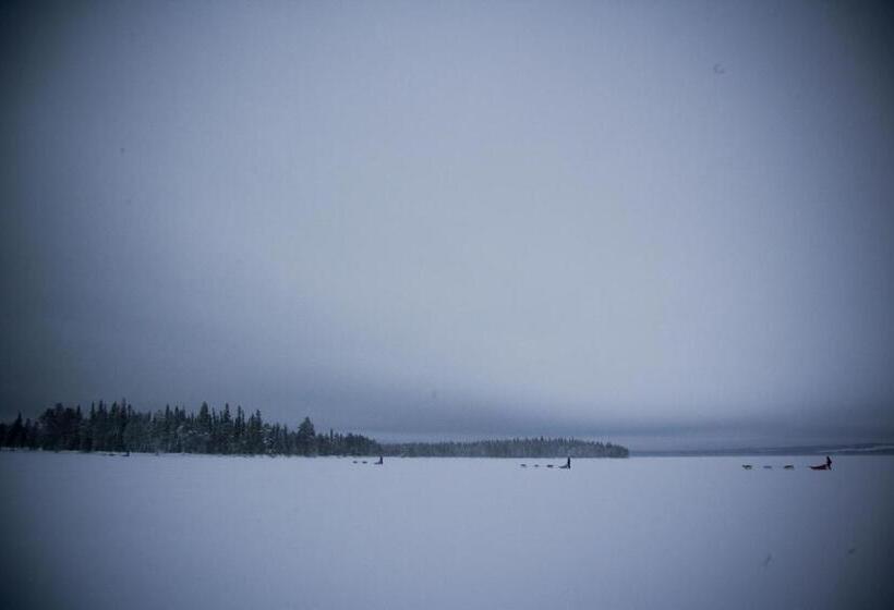 Beana Laponia   Wilderness Boutique Hotel With Safaris