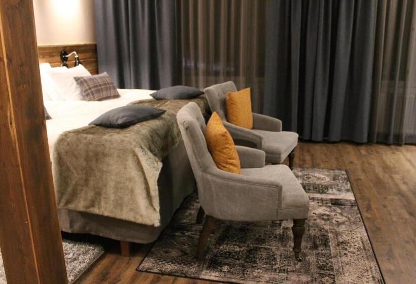 Beana Laponia   Wilderness Boutique Hotel With Safaris