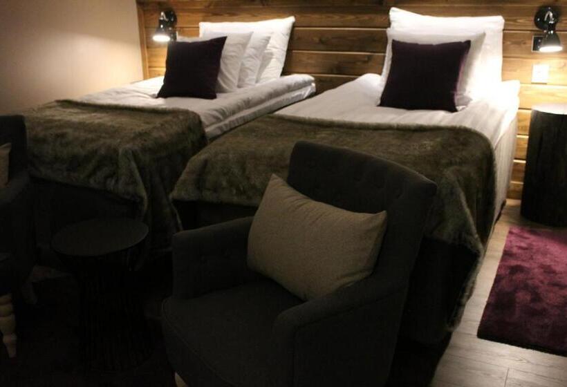 Beana Laponia   Wilderness Boutique Hotel With Safaris