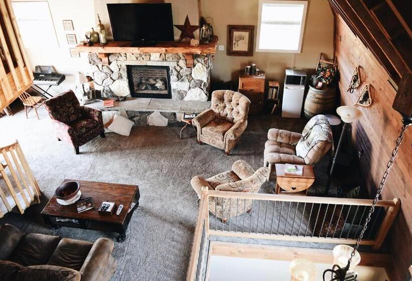 مبيت وإفطار Country Barn B And B