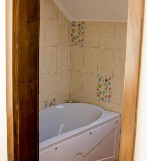 مبيت وإفطار Hazanéző Panzió