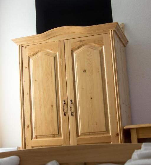 مبيت وإفطار Hazanéző Panzió