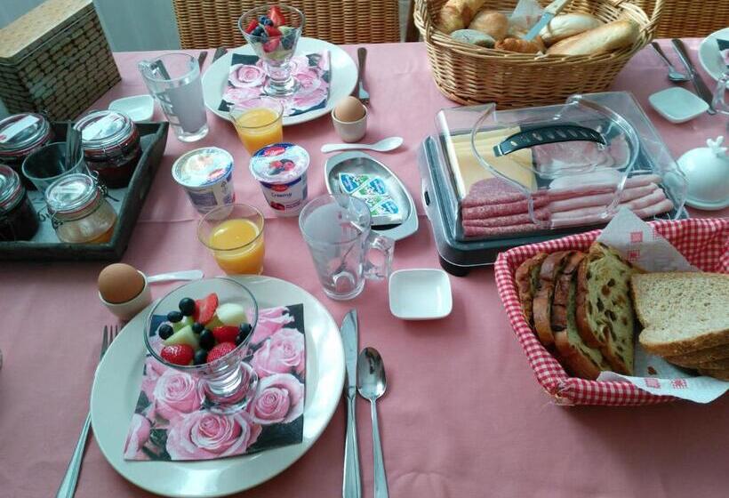 مبيت وإفطار Hof Van Lutten