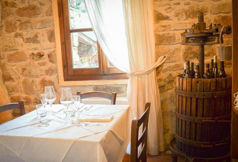 مبيت وإفطار Il Cappellaio Matto