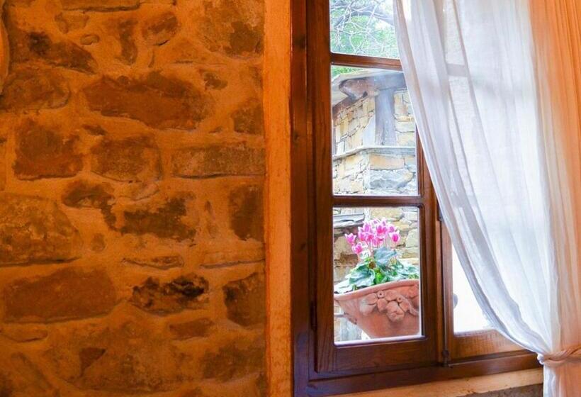 مبيت وإفطار Il Cappellaio Matto