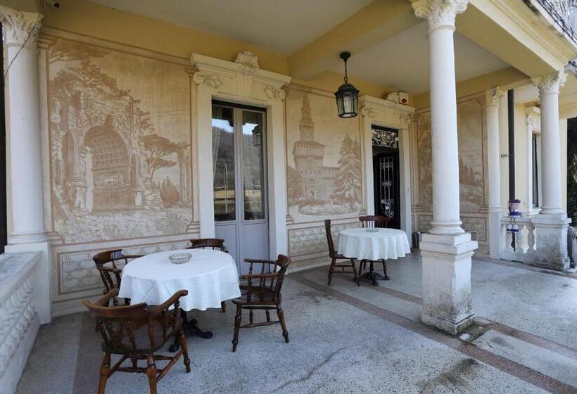 مبيت وإفطار La Villa Del Lago