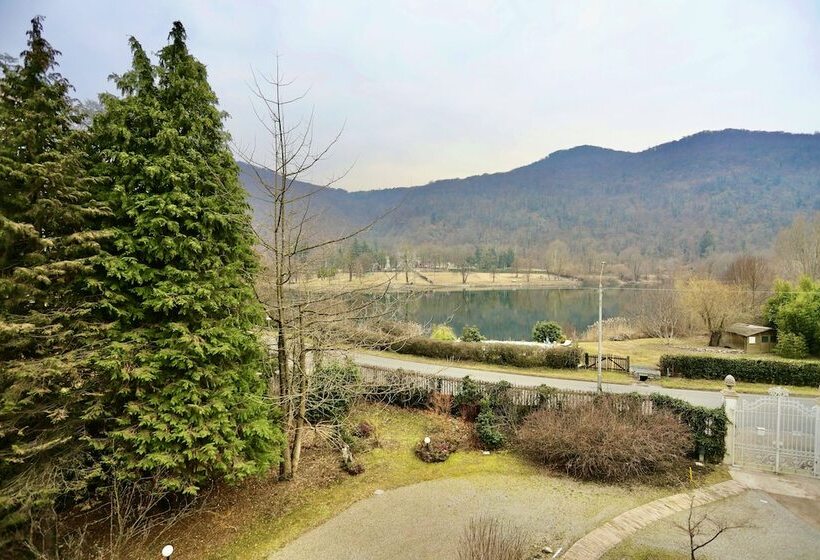 مبيت وإفطار La Villa Del Lago