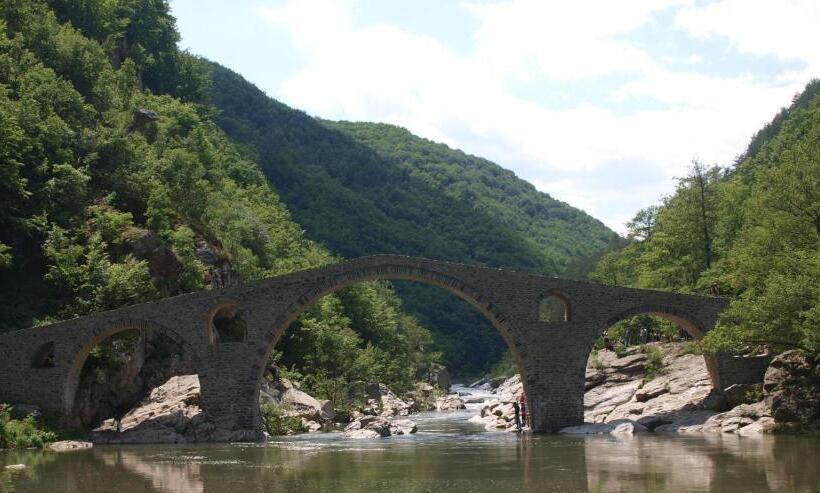 مبيت وإفطار Lakeview Estate Apart