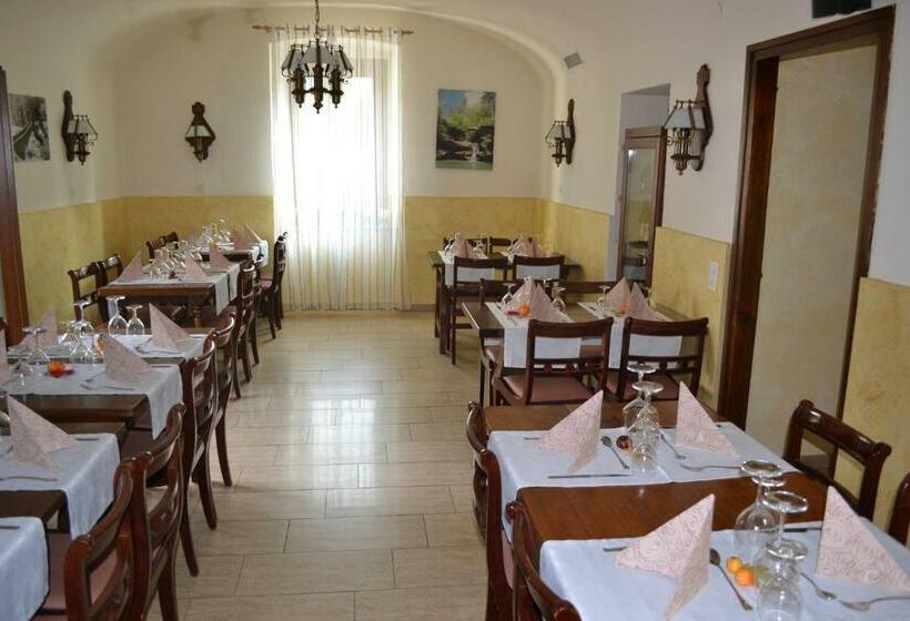 住宿加早餐  Ristorante Del Ponte