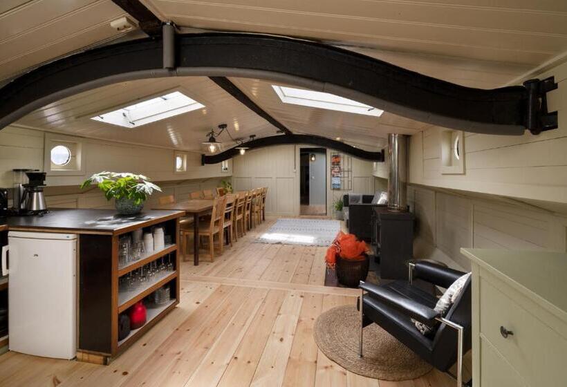 Bed and Breakfast Rufus Aan Het Water