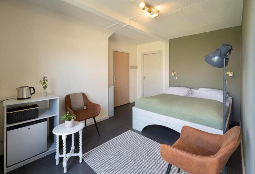 Bed and Breakfast Rufus Aan Het Water