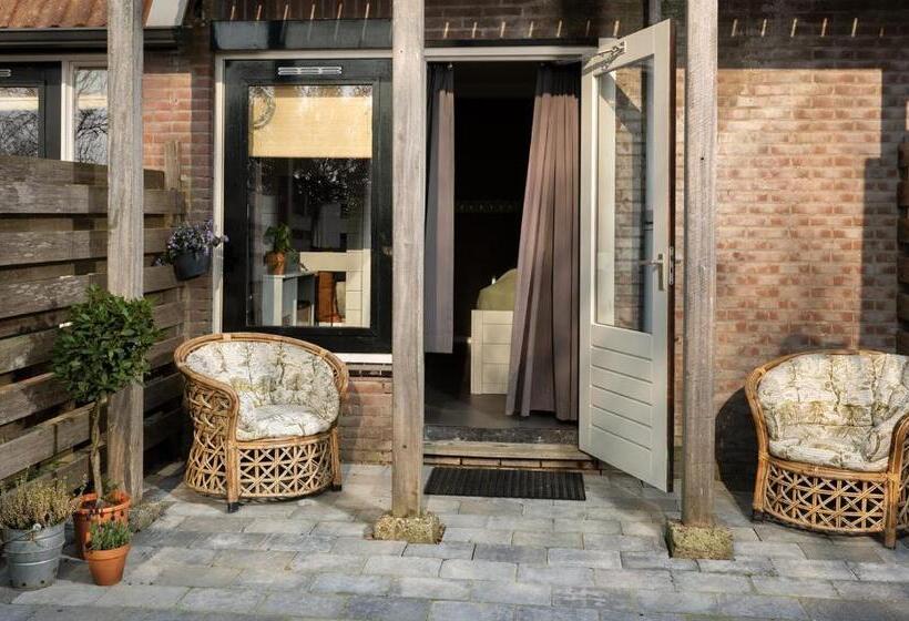 Bed and Breakfast Rufus Aan Het Water