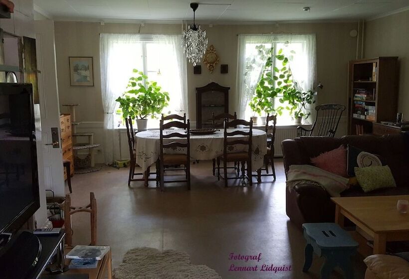 Bed and Breakfast Solmyra 56 Gästhem