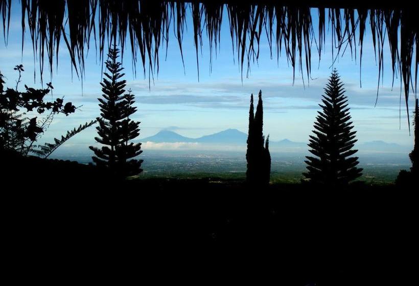 Bed and Breakfast Sukuh Cottage