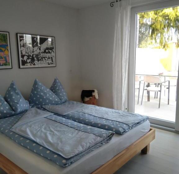 Bed & Breakfast Swiss Borzoi House