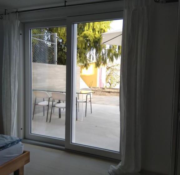 Bed & Breakfast Swiss Borzoi House