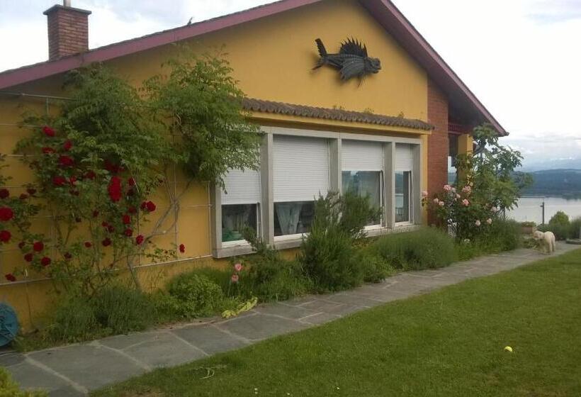 Bed & Breakfast Swiss Borzoi House