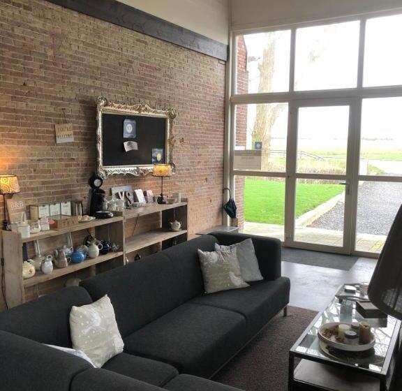 Bed & Breakfast Ytsma State