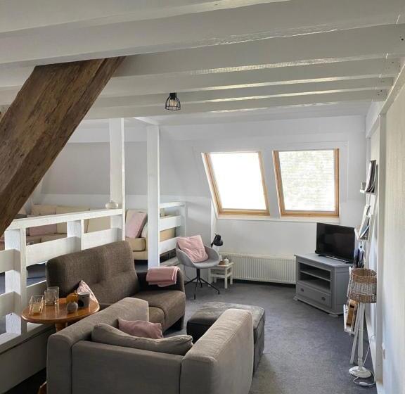 Bed & Breakfast Ytsma State