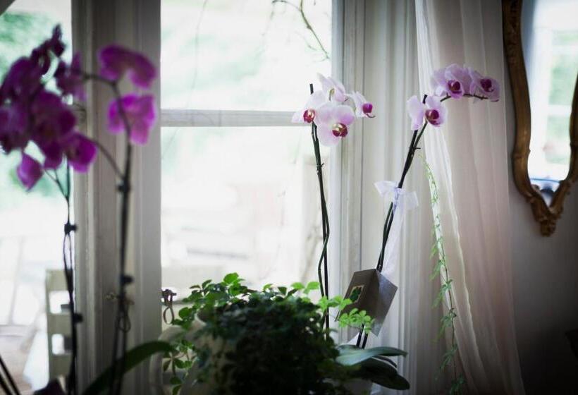 Fredriksons Vilt, Vin & Pensionat