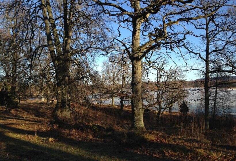 Fredriksons Vilt, Vin & Pensionat