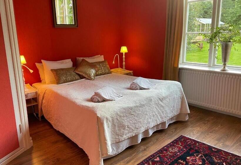 Fredriksons Vilt, Vin & Pensionat