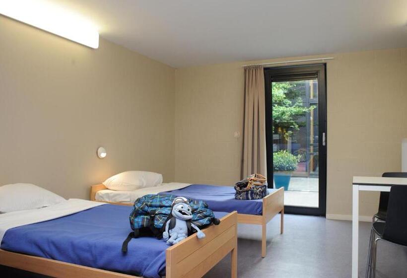 Hostel De Veurs