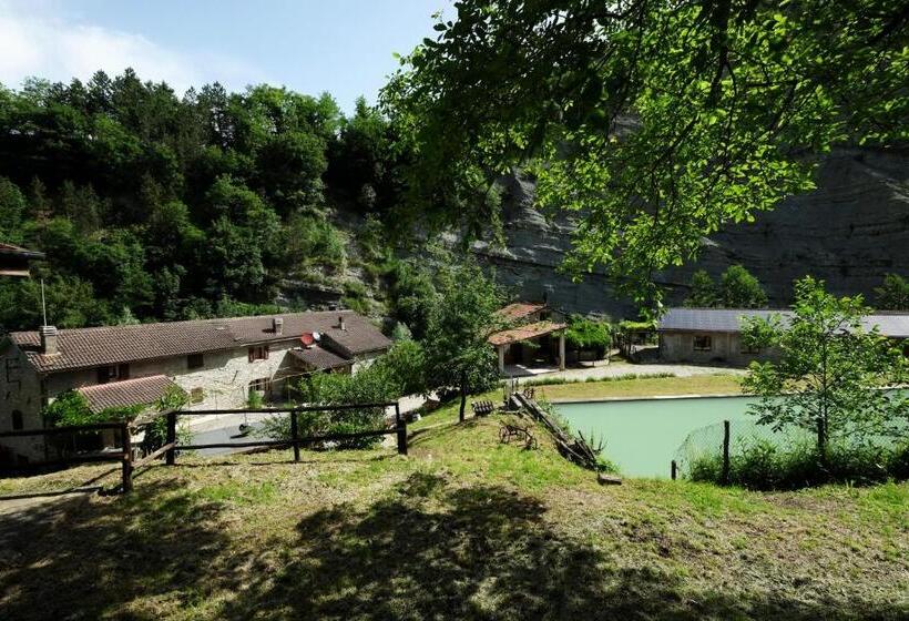 Отель Agriturismo Mulino Di Culmolle