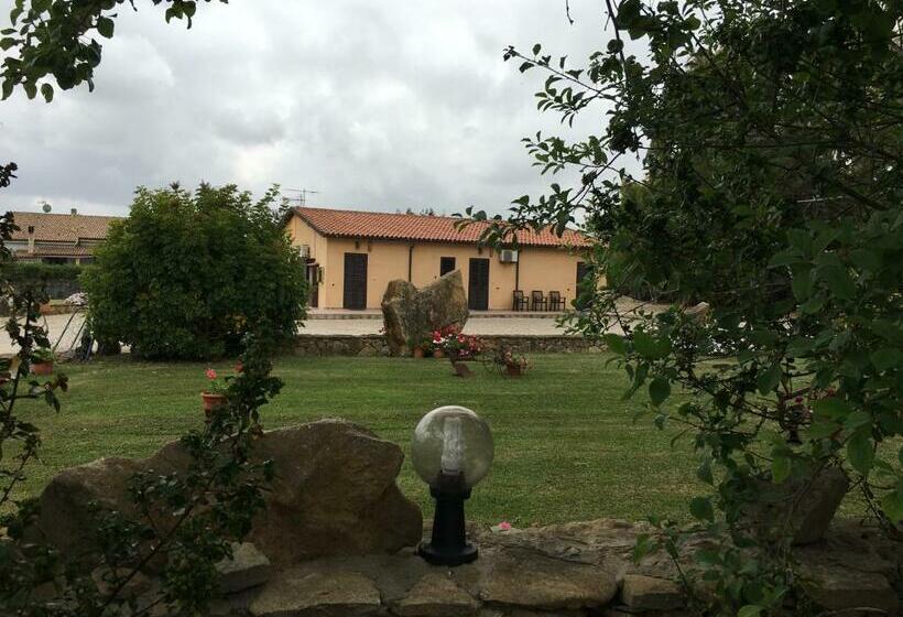 בית מלון כפרי Agriturismo Sechi