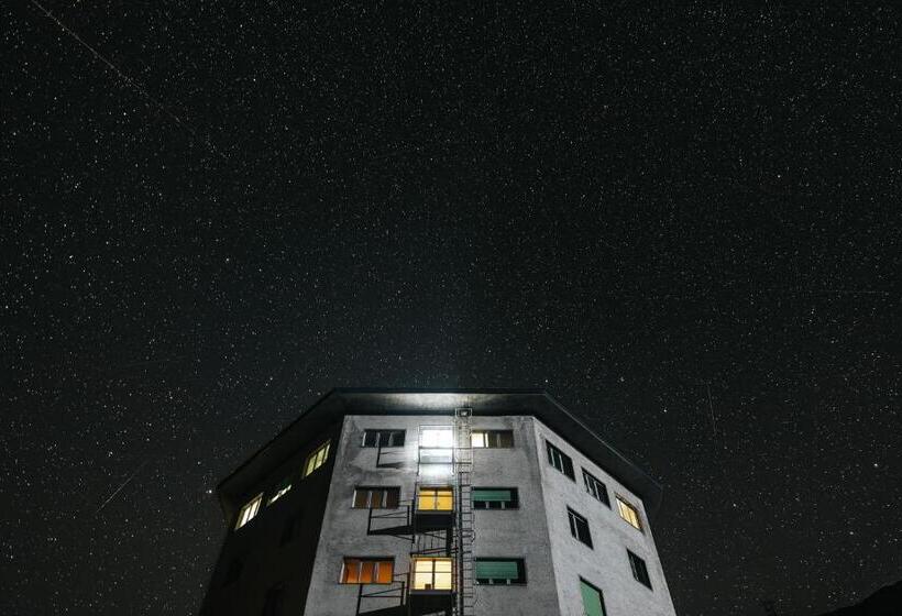 فندق Albergo Robiei