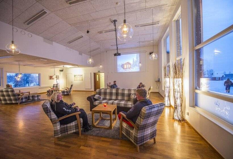 Отель Aurora Mountain Lodge