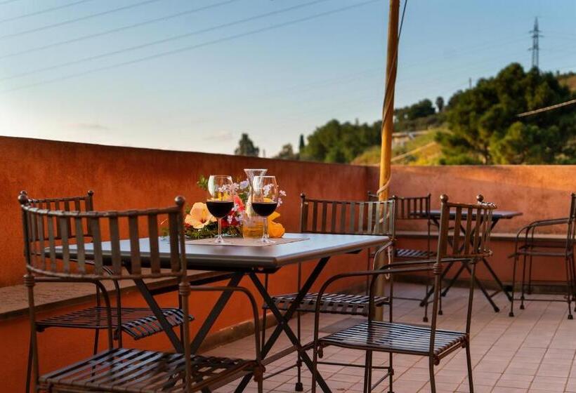 فندق Bioagriturismo Antica Sena