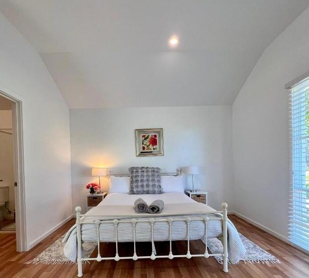 酒店 Birchwood Cottage