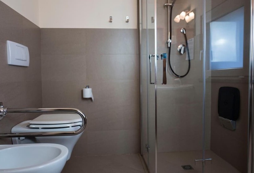 فندق Foresteria La Merlina