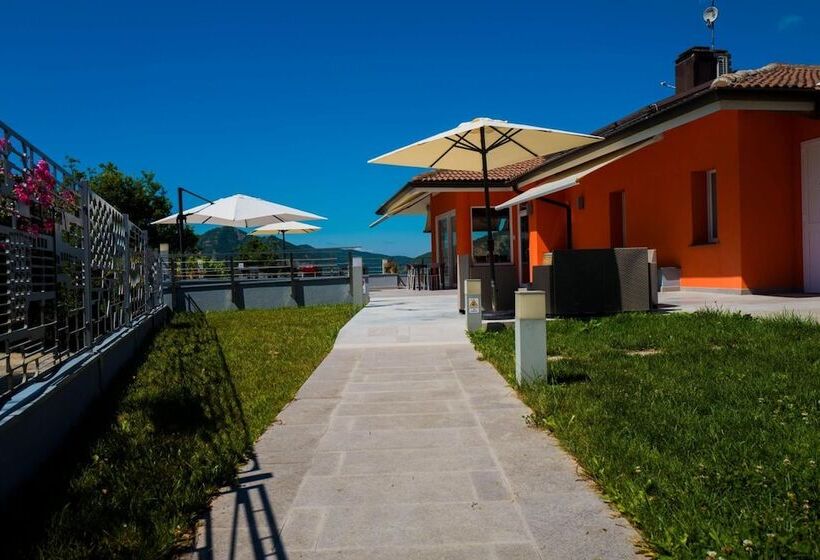 فندق Foresteria La Merlina