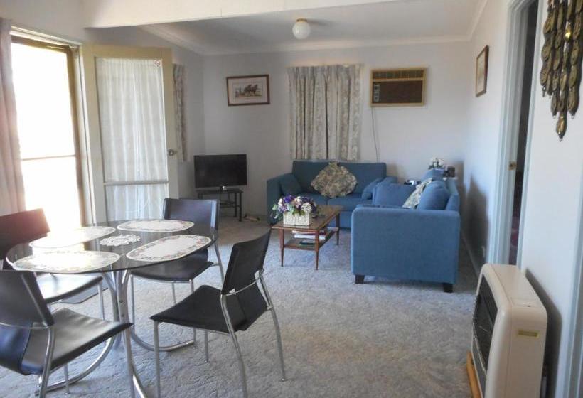 فندق Glenfield Cottage