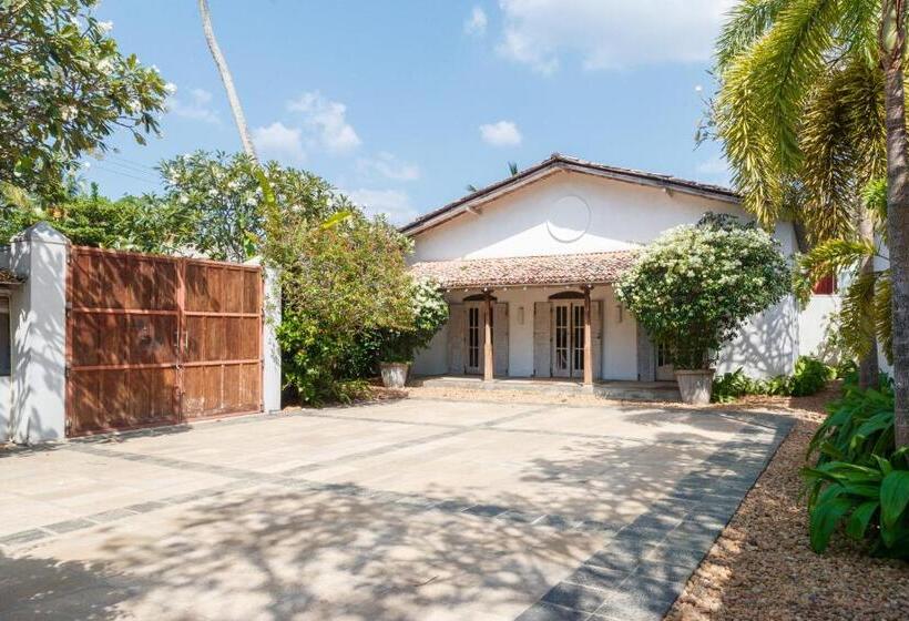 בית מלון כפרי Habaraduwa House