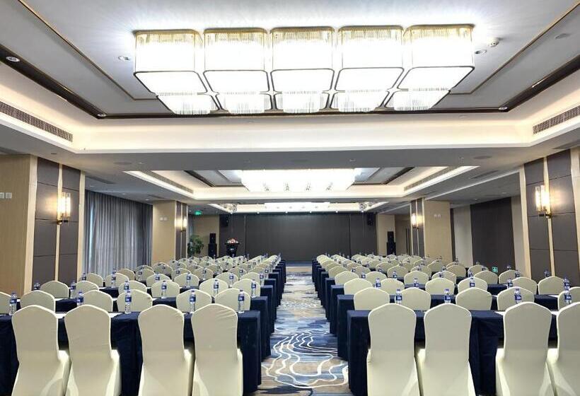 Hotel Holiday Inn Express Chengdu Tianhe, An Ihg