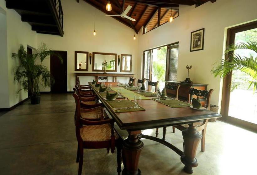 ホテル Leaf Watagala