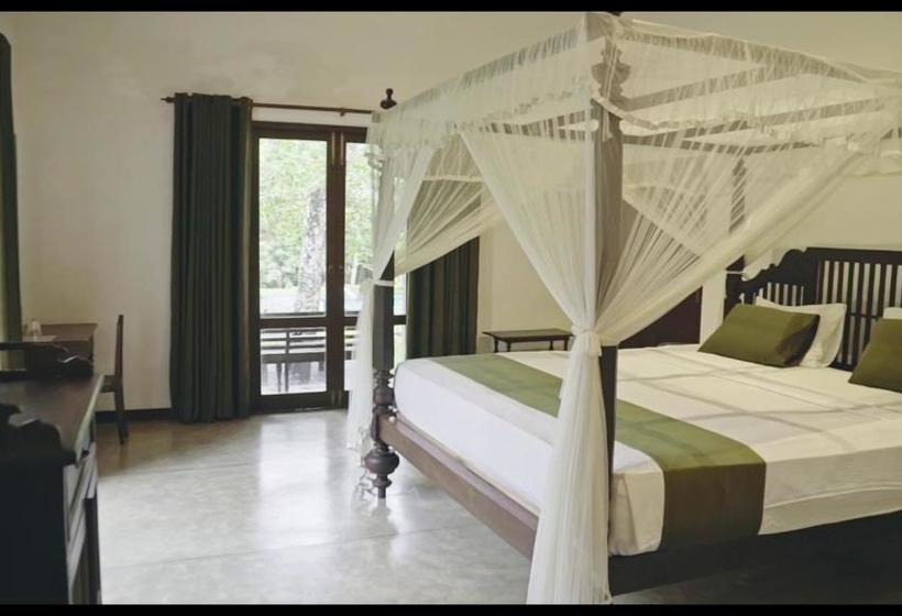 فندق Leaf Watagala