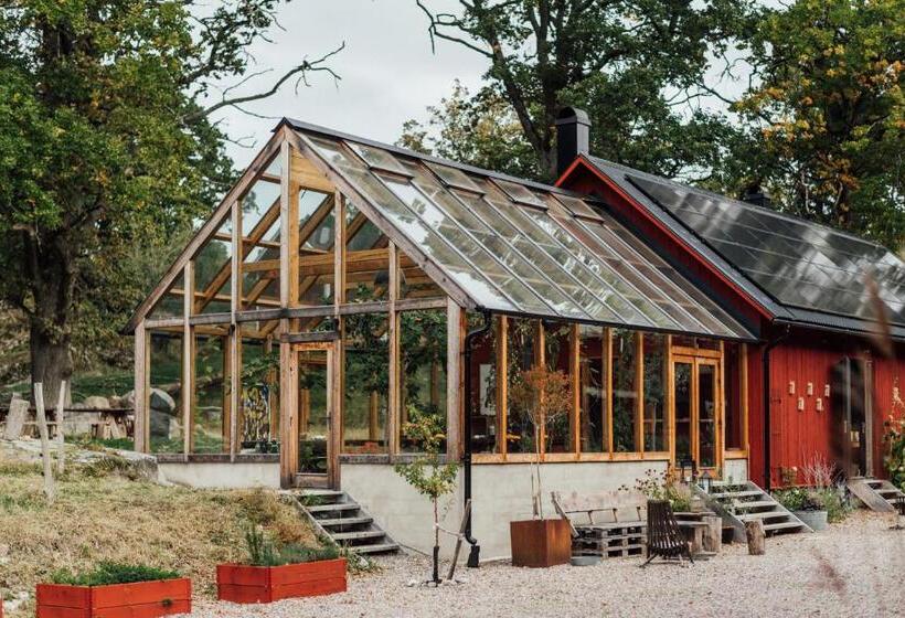 فندق Lindeborgs Eco Retreat