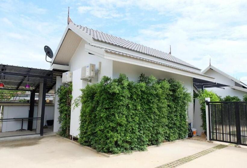 Hotel Me2 Singhamuntra Resort Kamphaengsaen