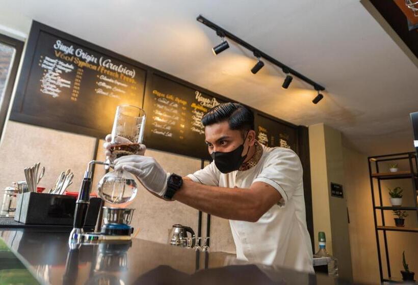 Nava Hotel Tawangmangu