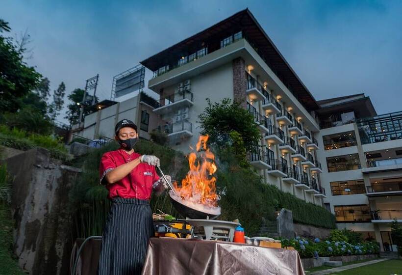 Nava Hotel Tawangmangu